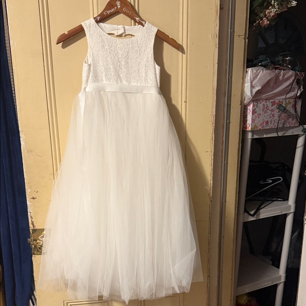 David's Bridal White Lace and Tulle Kids Dress